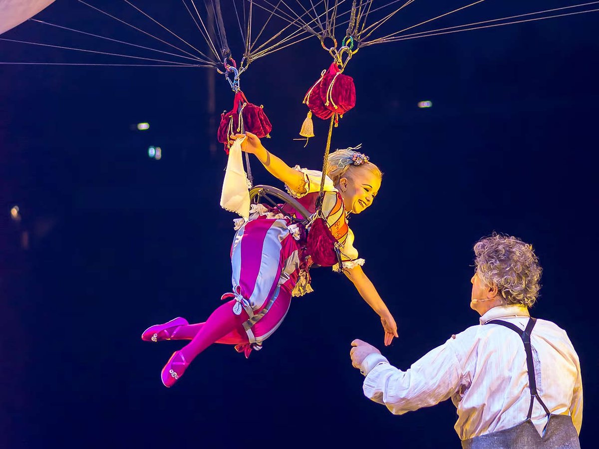 Cirque du Soleil Corteo kinderzeitbremen.de